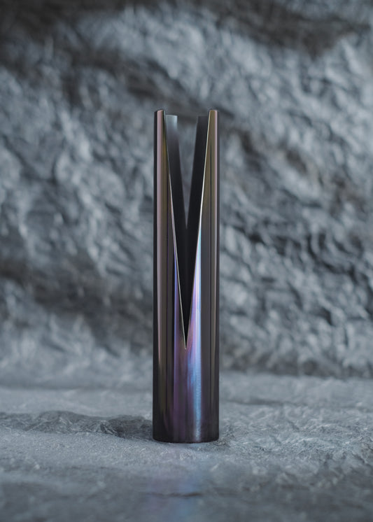 Slit Vase / EN Neon Mirror