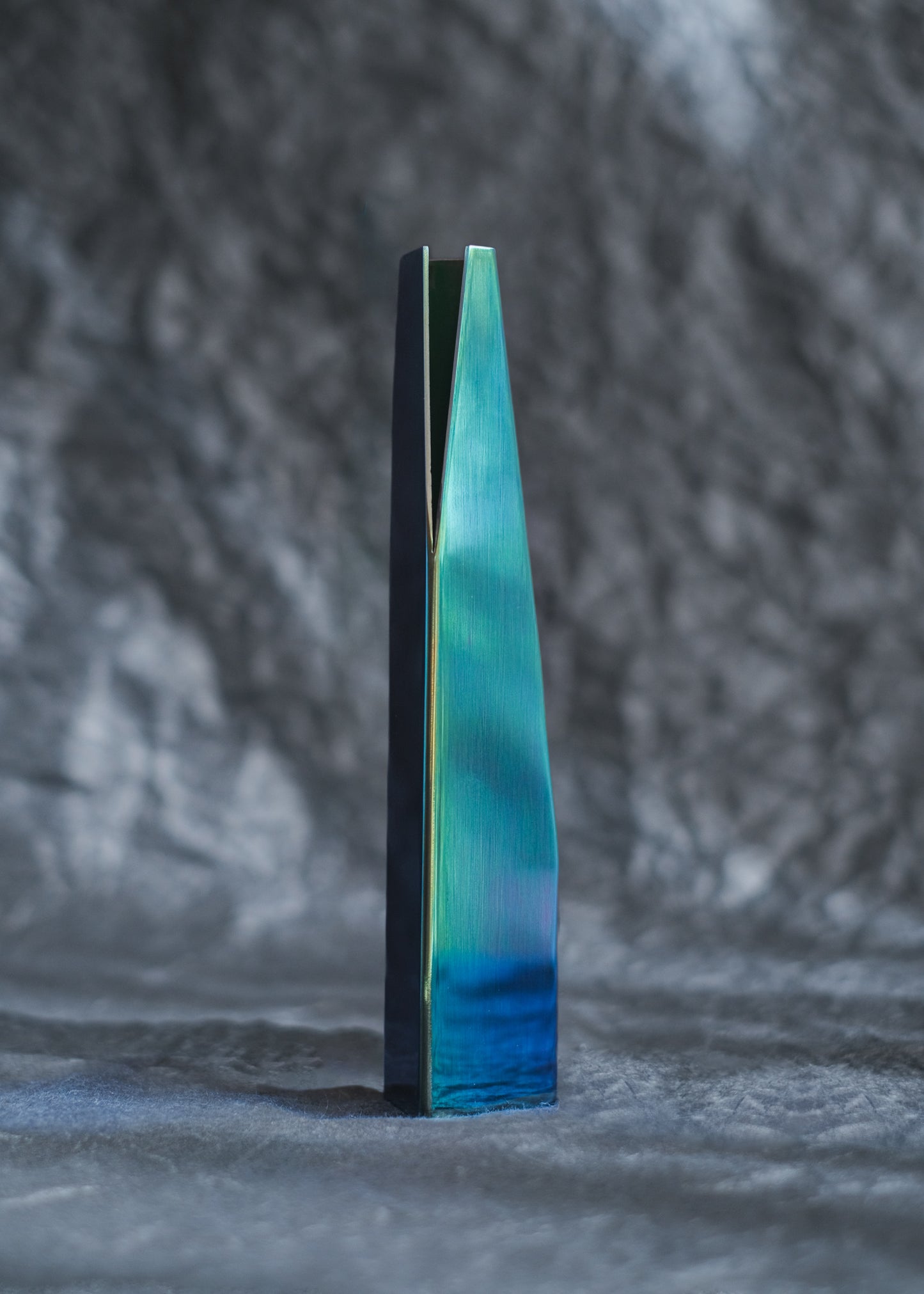 Slit Vase / KAKU Beetle Mirror