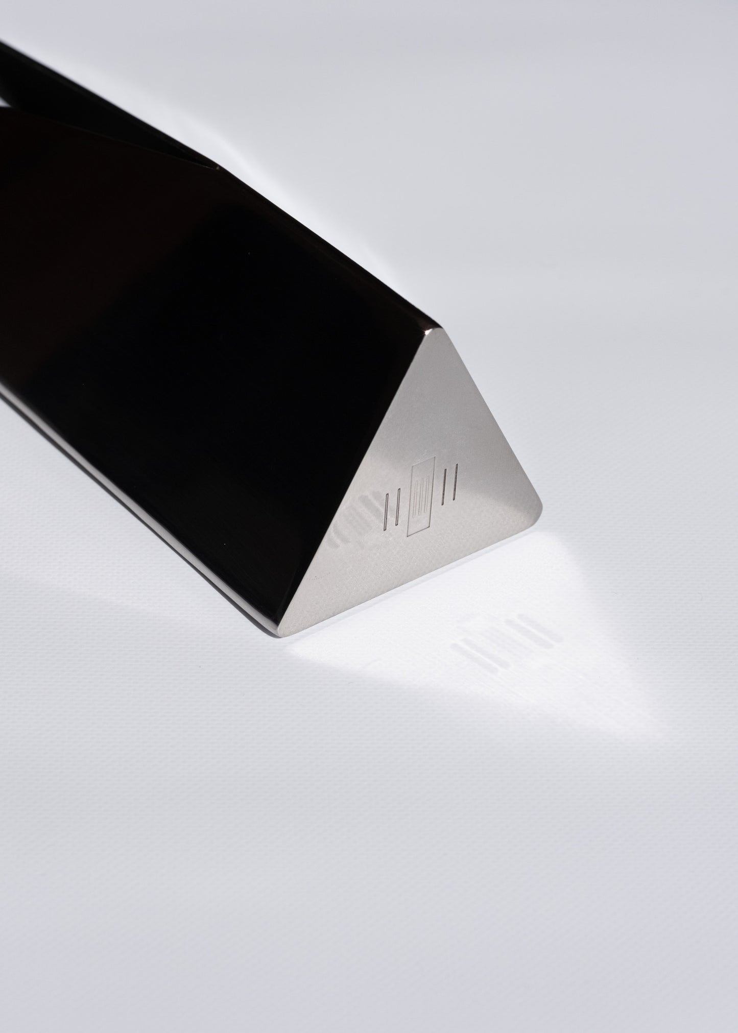 Slit Vase / KAKU Silver Mirror 抗菌仕様