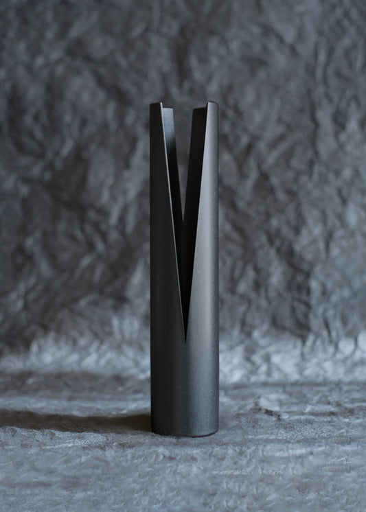 Slit Vase / EN Black Vintage